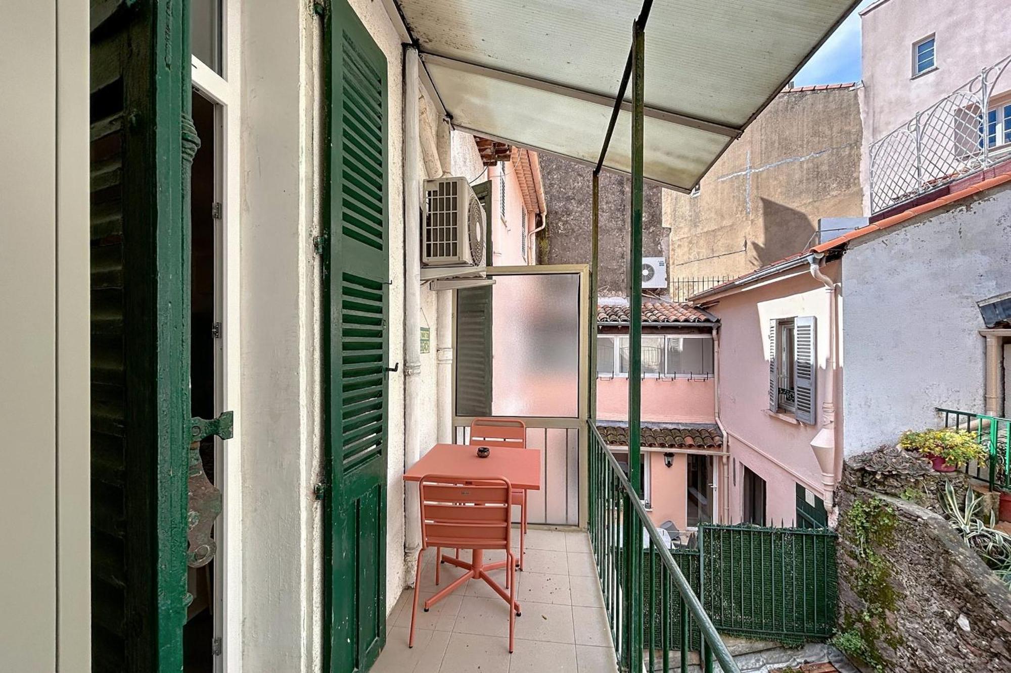 Charming With Hidden Garden Quiet Center Apartment Cannes